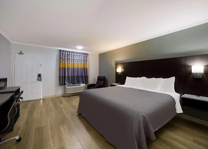 Quality Near Inn 3*